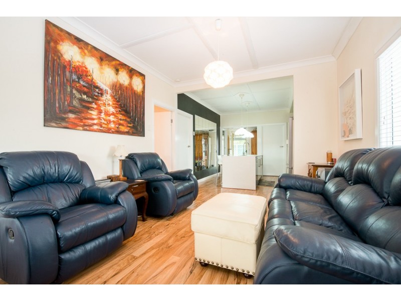 63 Thomas Street, Clontarf QLD 4019
