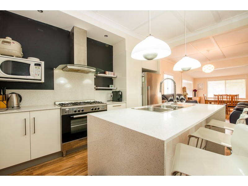 63 Thomas Street, Clontarf QLD 4019