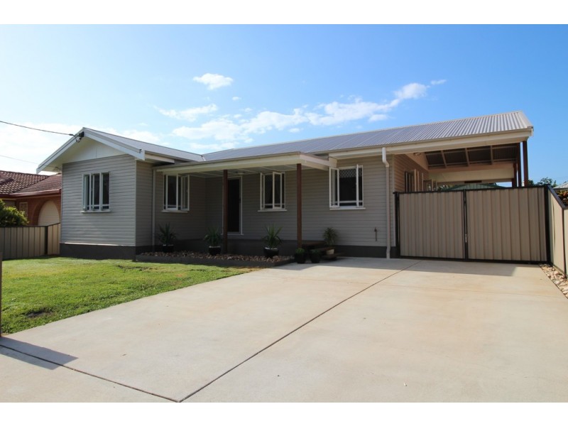 110 King Street, Woody Point QLD 4019