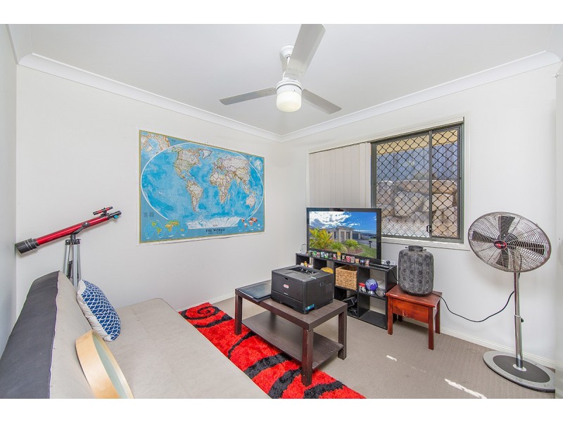 10 Yarrow Circuit, Griffin QLD 4503