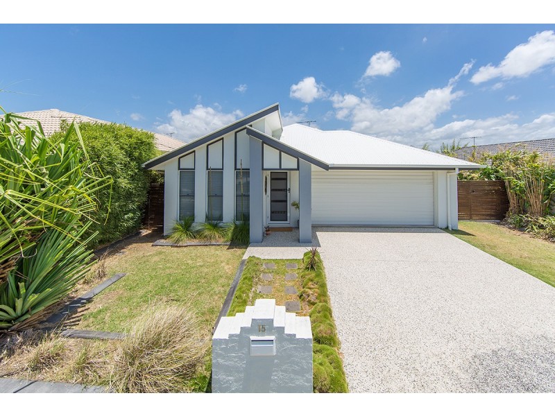 15 Menara Circuit, North Lakes QLD 4509