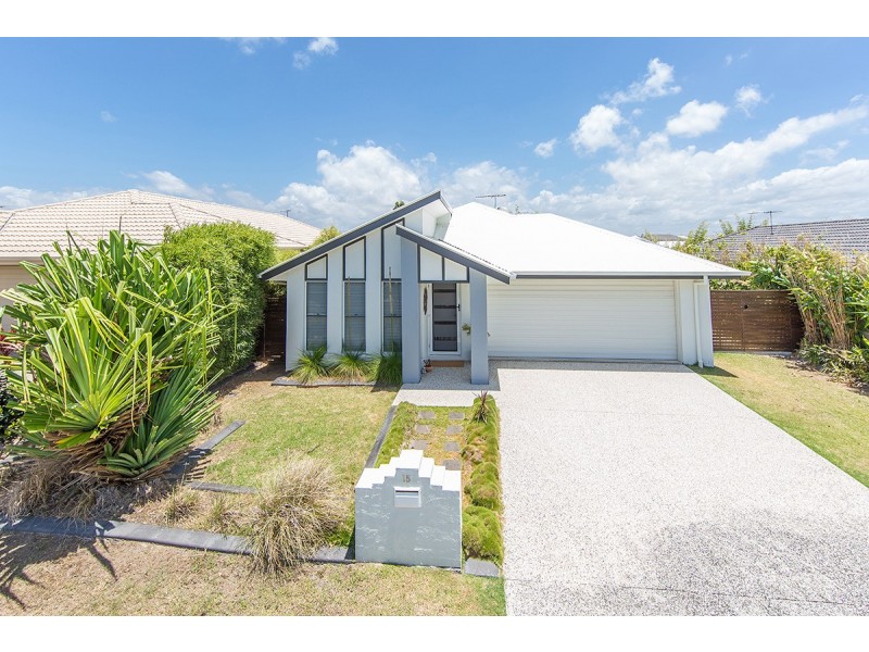 15 Menara Circuit, North Lakes QLD 4509