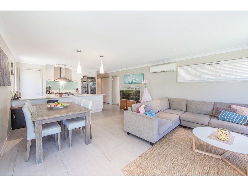 15 Menara Circuit, North Lakes QLD 4509