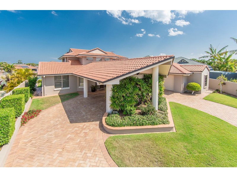 32 Reliance Court, Newport QLD 4020