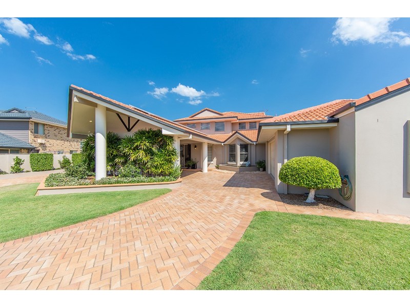 32 Reliance Court, Newport QLD 4020