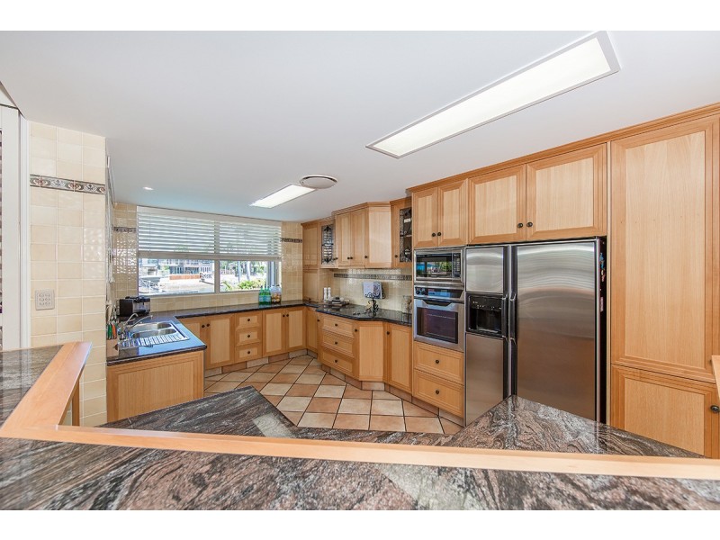32 Reliance Court, Newport QLD 4020
