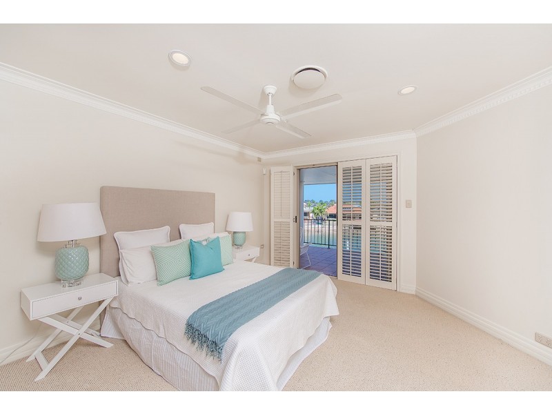 32 Reliance Court, Newport QLD 4020