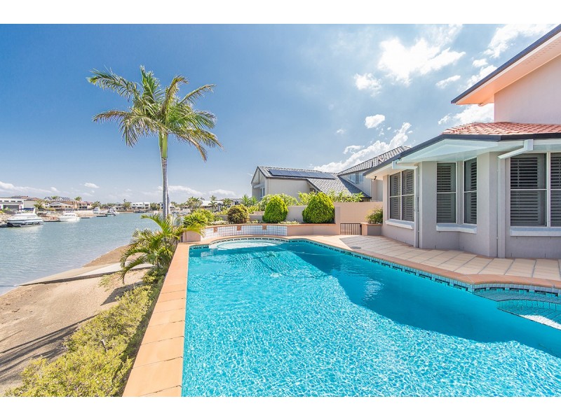 32 Reliance Court, Newport QLD 4020