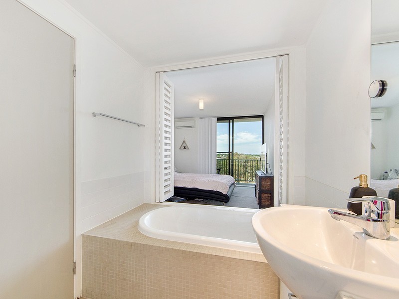604/25-33 Dix Street, Redcliffe QLD 4020
