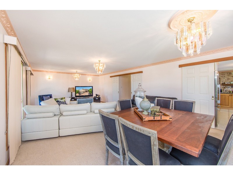 10 Atlanta Court, Newport QLD 4020