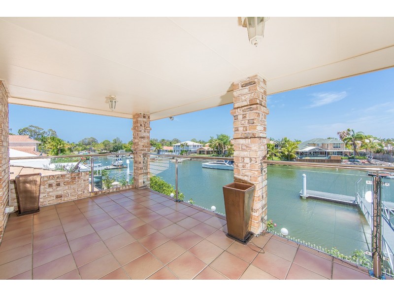 10 Atlanta Court, Newport QLD 4020