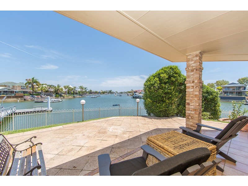 10 Atlanta Court, Newport QLD 4020