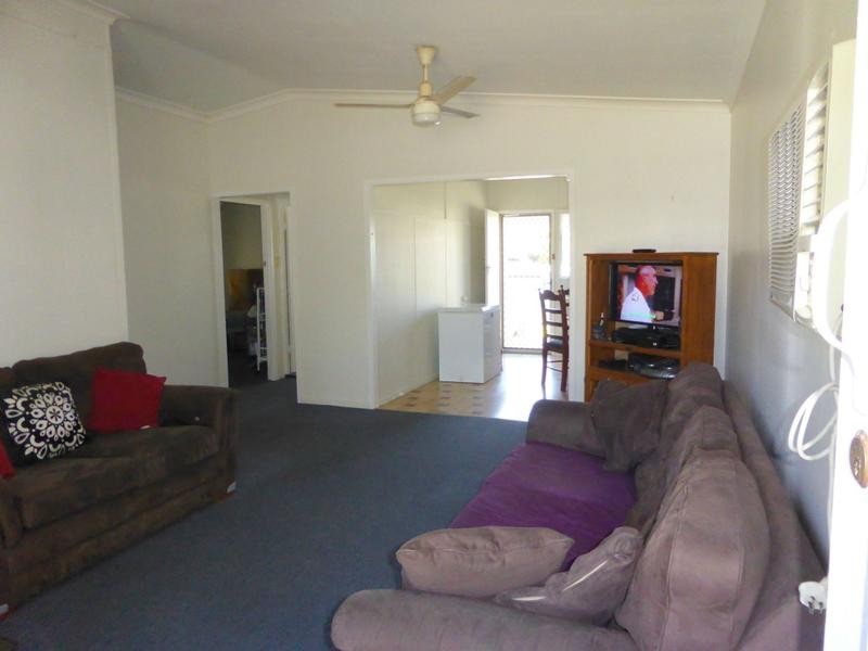 274 Victoria Avenue, Redcliffe QLD 4020