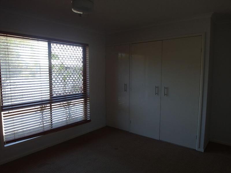 2a Hinton Street, Redcliffe QLD 4020