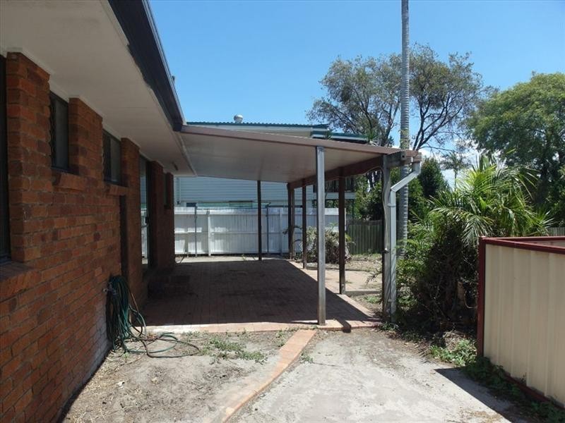 2a Hinton Street, Redcliffe QLD 4020