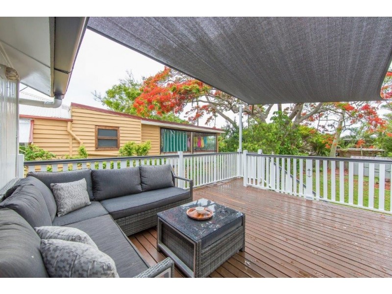 17 Eversleigh Road, Scarborough QLD 4020