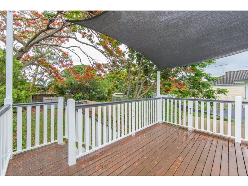 17 Eversleigh Road, Scarborough QLD 4020