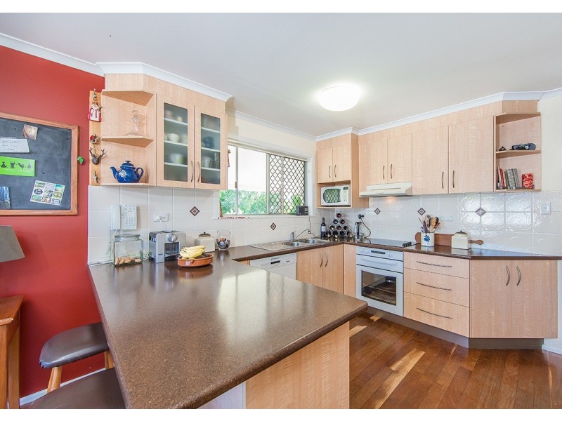 34 Maryborough Terrace, Scarborough QLD 4020