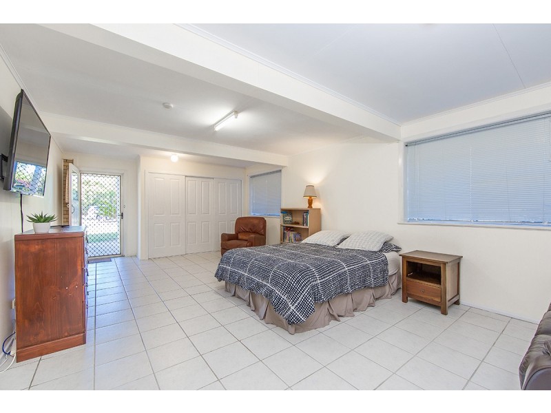 34 Maryborough Terrace, Scarborough QLD 4020