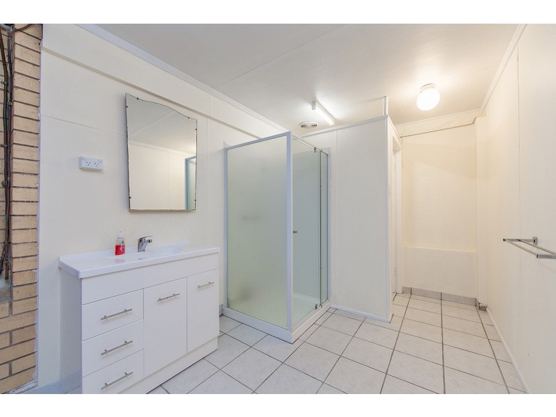 34 Maryborough Terrace, Scarborough QLD 4020