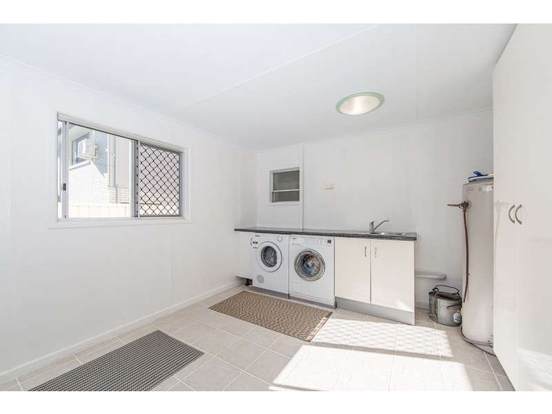 34 Maryborough Terrace, Scarborough QLD 4020