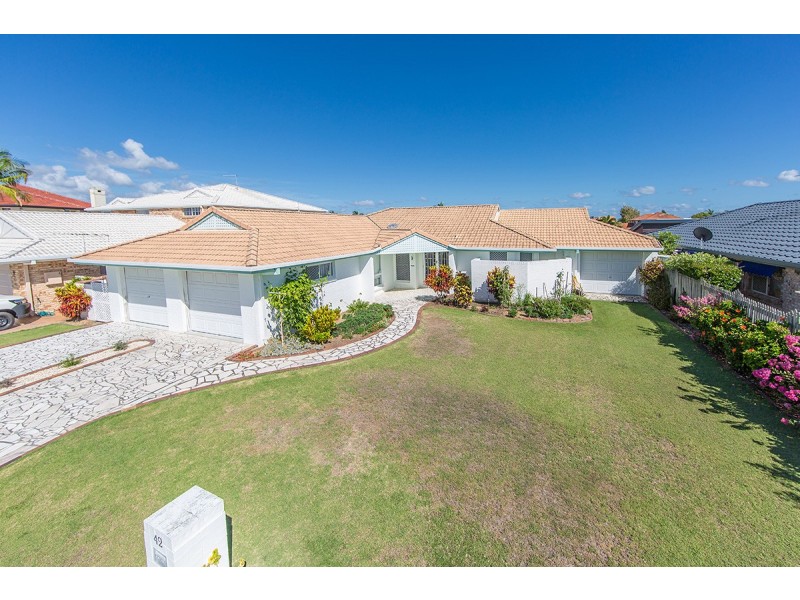 42 Constellation Court, Newport QLD 4020