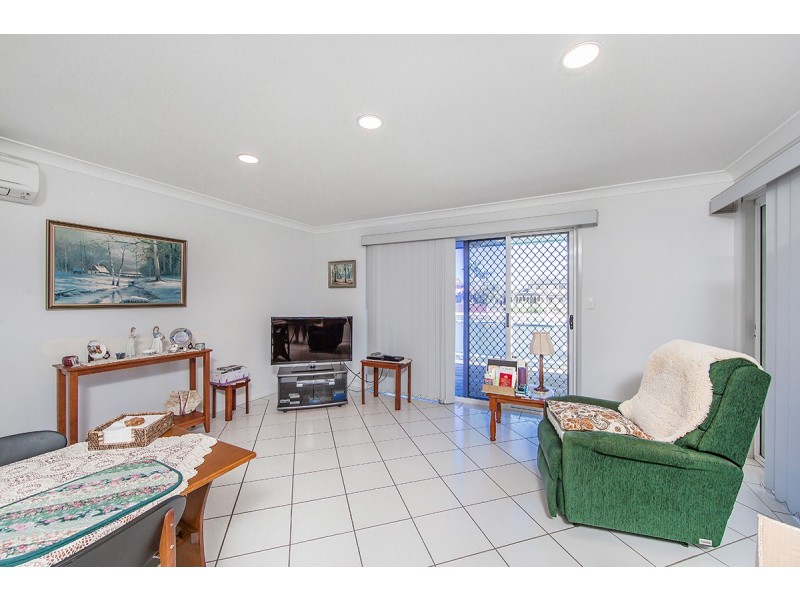 42 Constellation Court, Newport QLD 4020