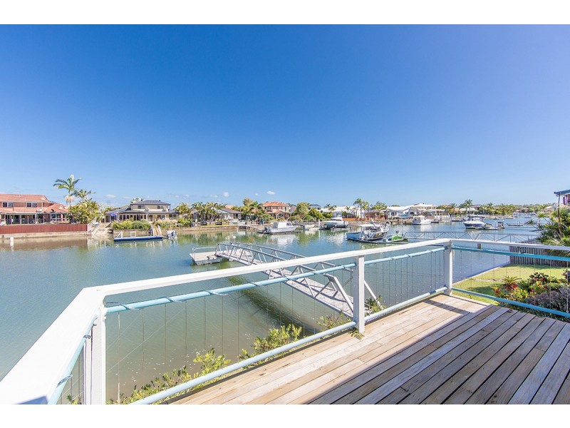 42 Constellation Court, Newport QLD 4020