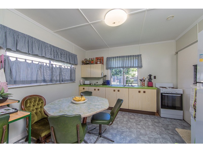 37 Joseph Street, Margate QLD 4019