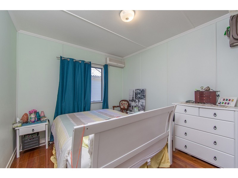 37 Joseph Street, Margate QLD 4019