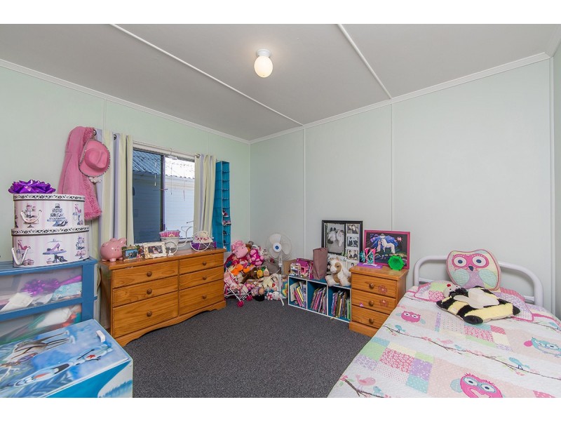 37 Joseph Street, Margate QLD 4019