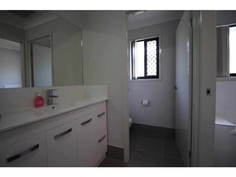 5 Edwin Street, Redcliffe QLD 4020