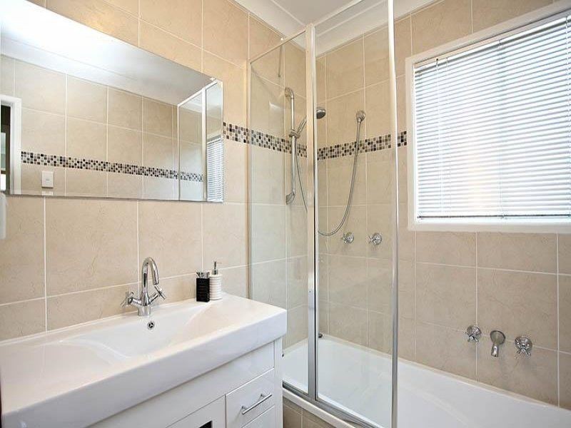 143 Scarborough Rd, Redcliffe QLD 4020