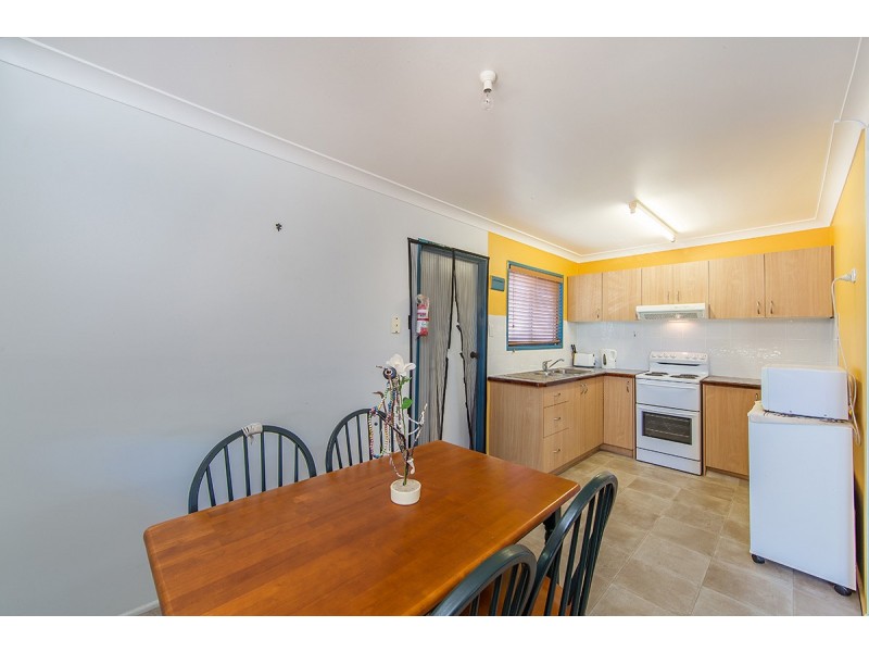 27 Ettie Street, Redcliffe QLD 4020