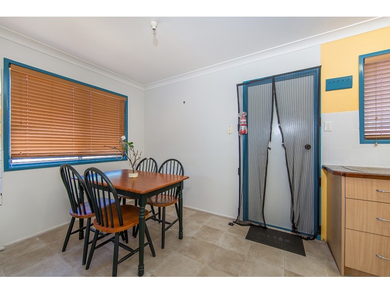 27 Ettie Street, Redcliffe QLD 4020