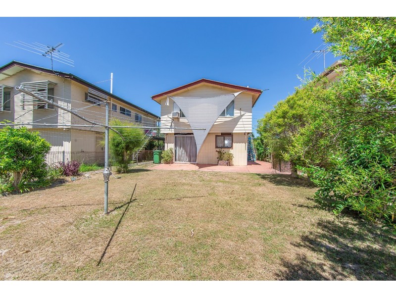 27 Ettie Street, Redcliffe QLD 4020