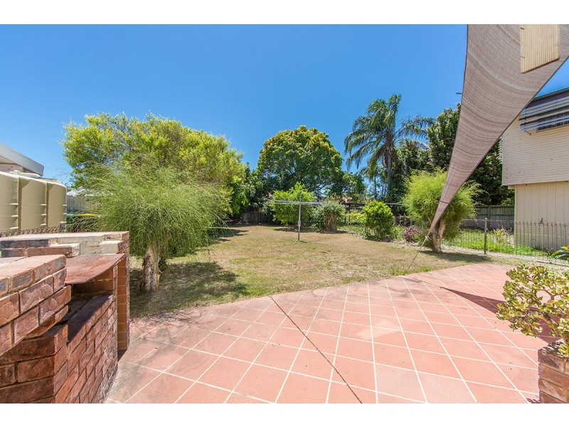 27 Ettie Street, Redcliffe QLD 4020