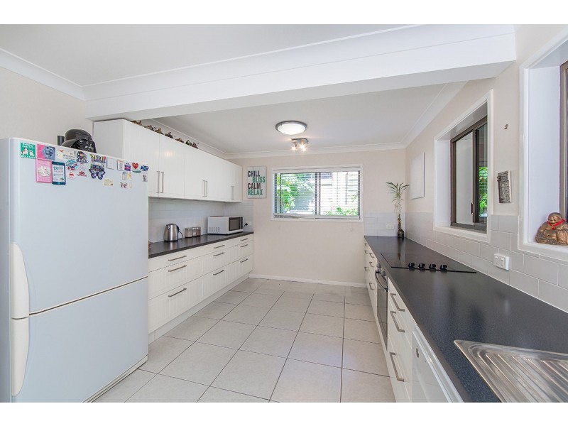 38 Hibiscus Avenue, Redcliffe QLD 4020