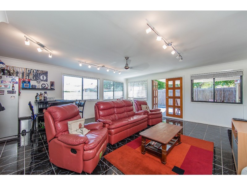 38 Hibiscus Avenue, Redcliffe QLD 4020