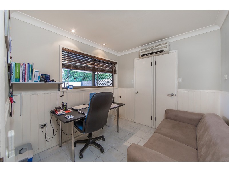 38 Hibiscus Avenue, Redcliffe QLD 4020