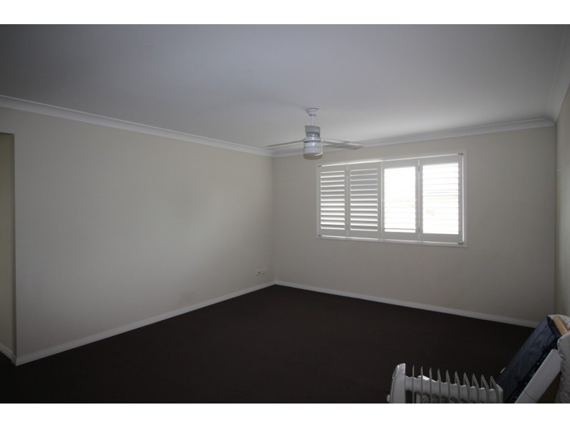 65 Victoria Avenue, Woody Point QLD 4019