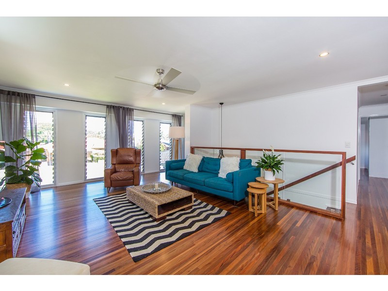 30 La Salle Drive, Newport QLD 4020