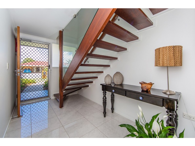 30 La Salle Drive, Newport QLD 4020