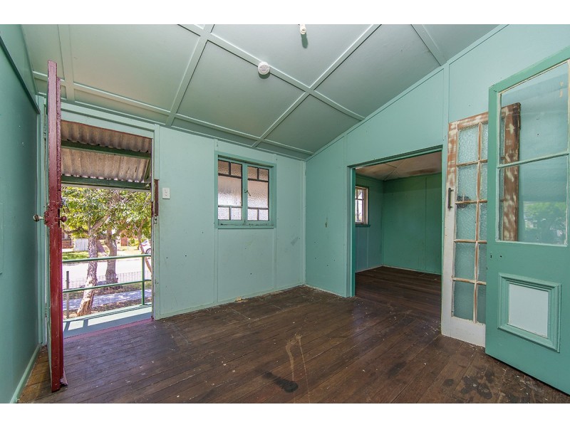 23 Donald Street, Woody Point QLD 4019