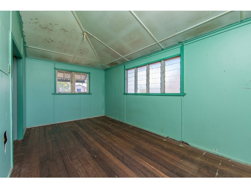 23 Donald Street, Woody Point QLD 4019