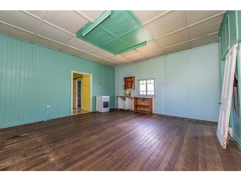 23 Donald Street, Woody Point QLD 4019