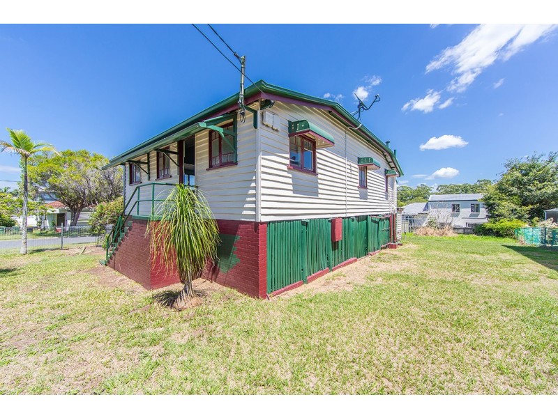 23 Donald Street, Woody Point QLD 4019