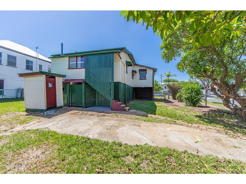 23 Donald Street, Woody Point QLD 4019