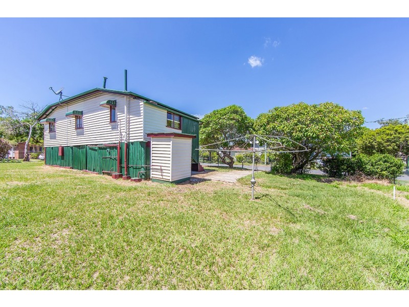 23 Donald Street, Woody Point QLD 4019