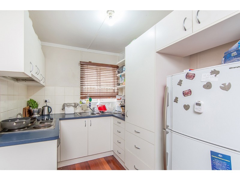 390 Oxley Avenue, Redcliffe QLD 4020